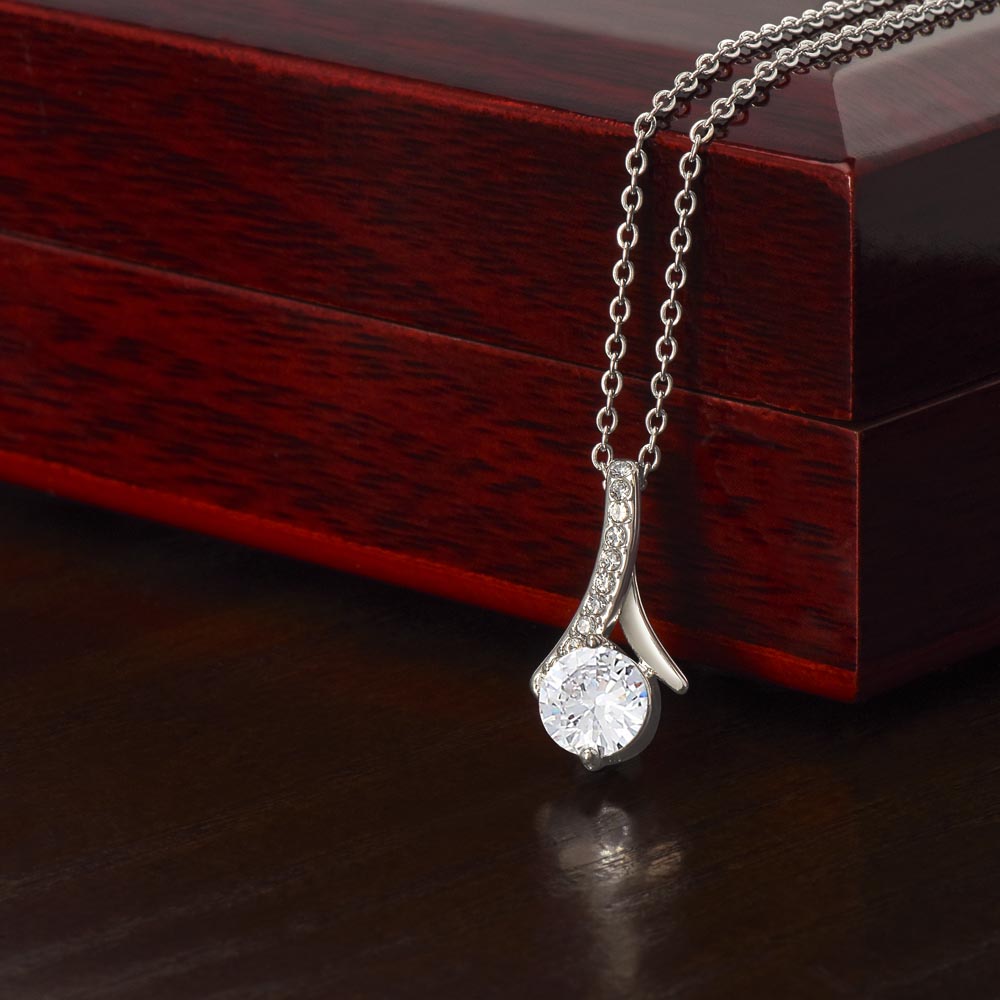 To My Mom Alluring Beauty Necklace